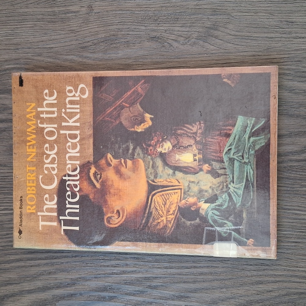 ✴️2 for $10✴️The Case of the Threatened King Book